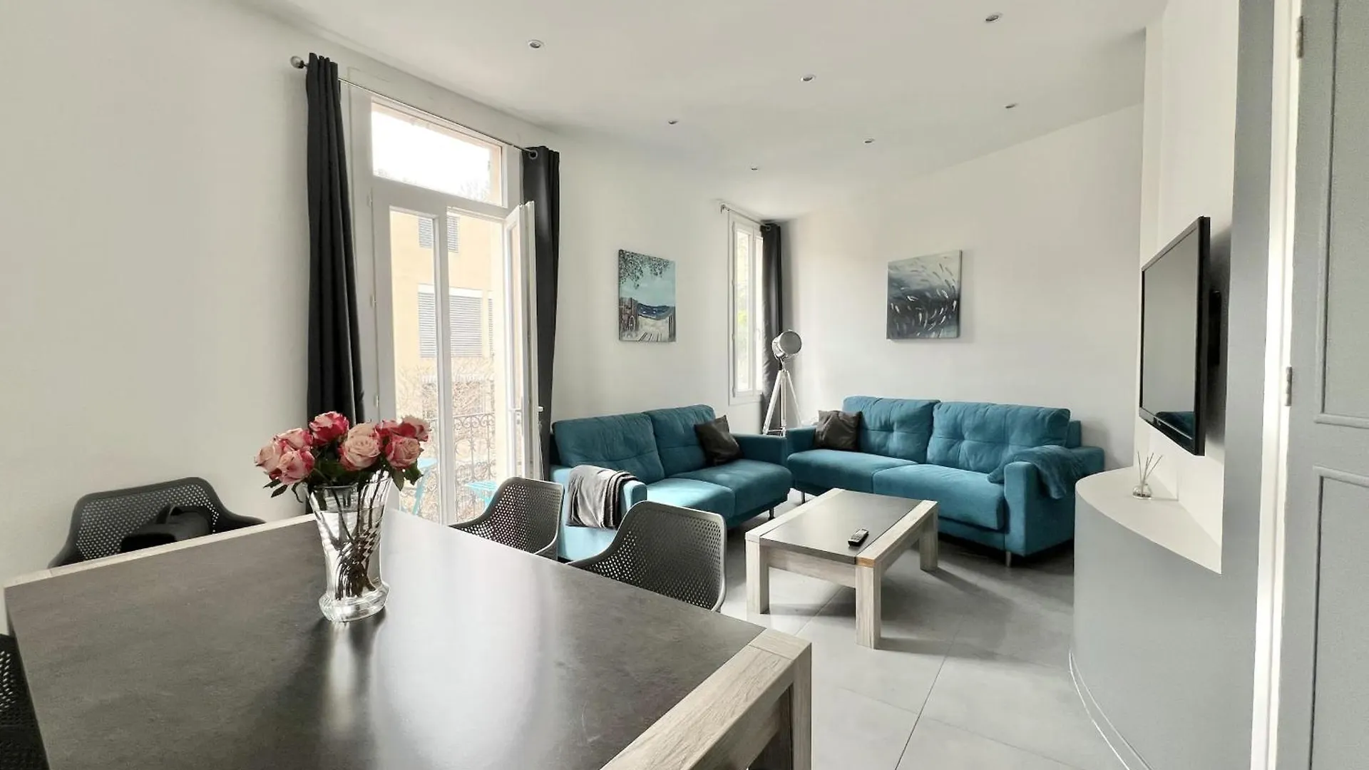 Apartment Of 38 M2 With Sea View In Cannes