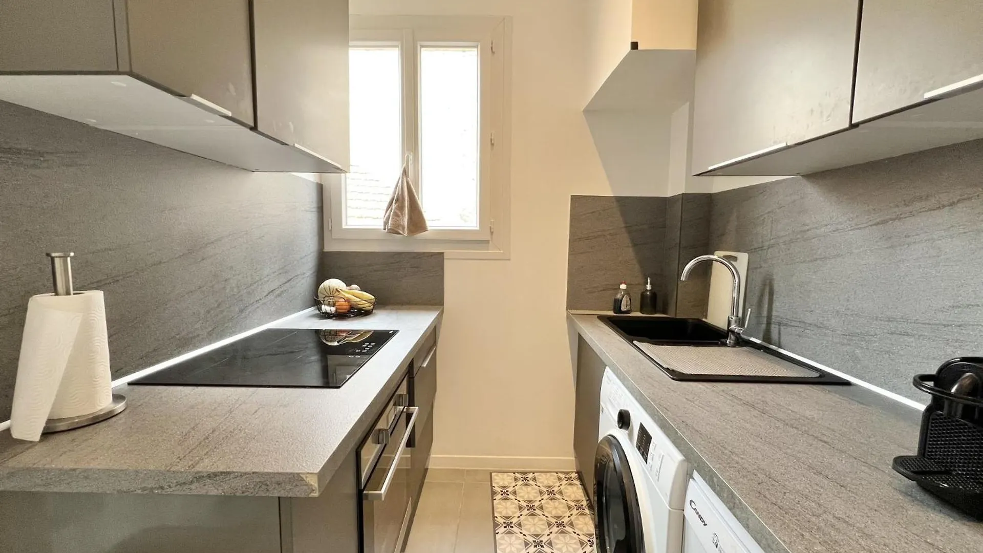 Apartment Of 38 M2 With Sea View In Cannes